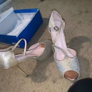 Bella Luna Shoes-Pink/Sparkle-Size 9